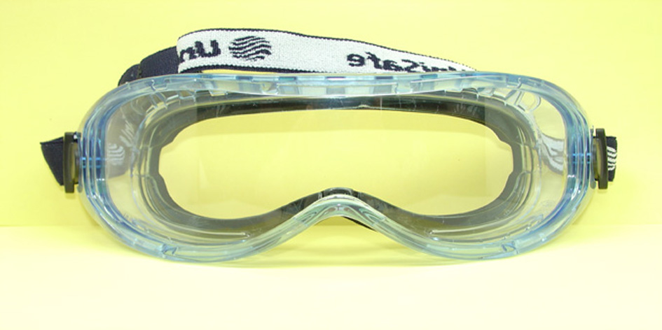 foam bound poly carbonate goggle